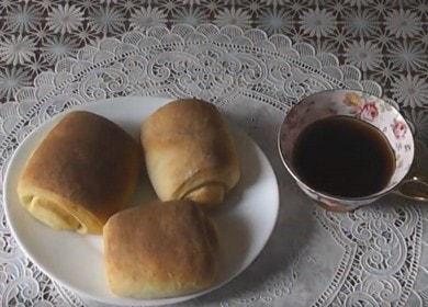We prepare simple and quick rolls according to a step-by-step recipe with a photo.