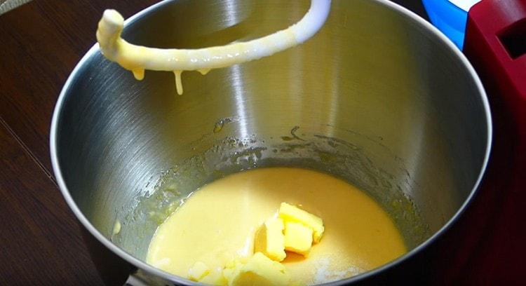 Ensuite, ajoutez le beurre.