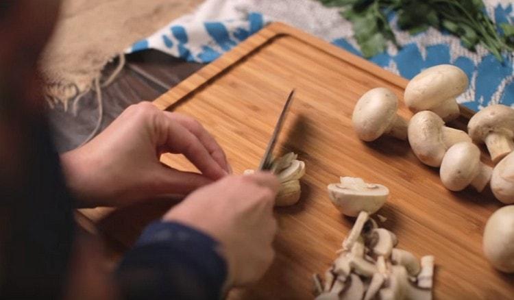 Cooking Creamy Spaghetti Sauce