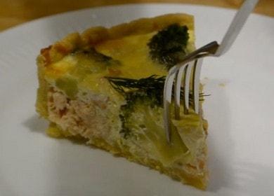 Quiche with salmon - a simple recipe for a delicious pie