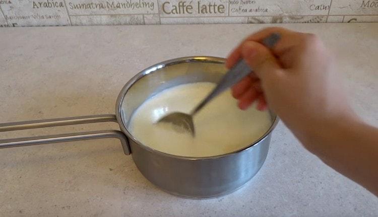 Add sugar to milk, mix.