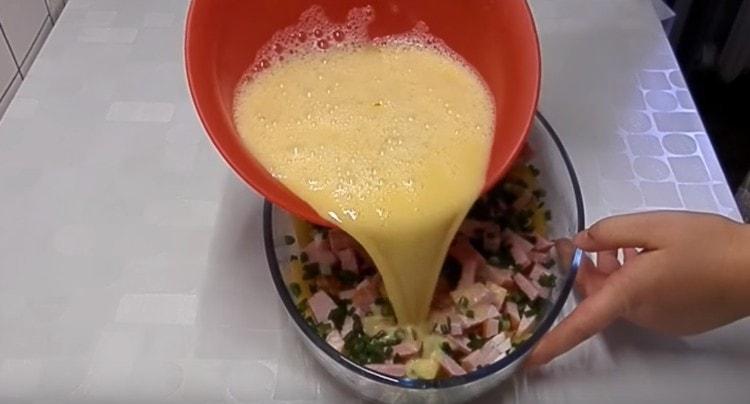 Fill the casserole with egg mixture.