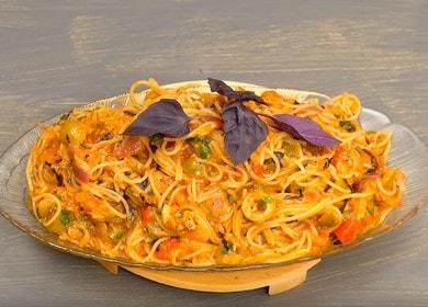 Pasta with tuna and olives in tomato sauce