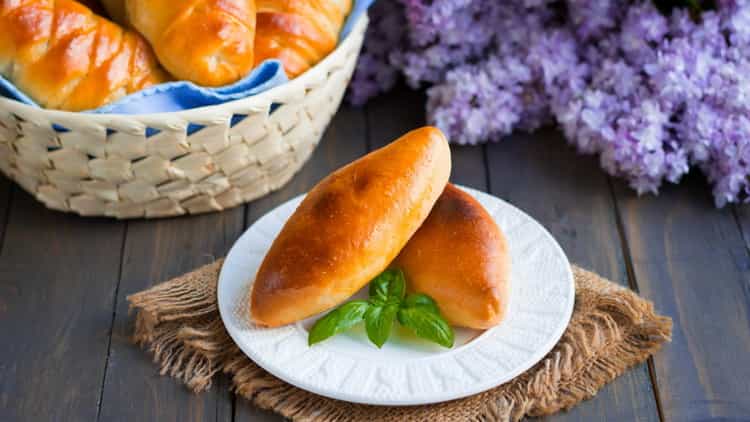 los pasteles con arroz y huevo están listos