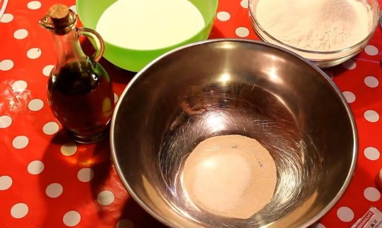 Pour yeast and sugar into a bowl.