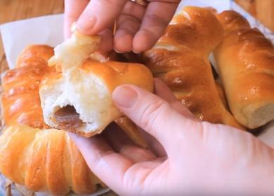 Bagels with jam from yeast dough - soft and tasty