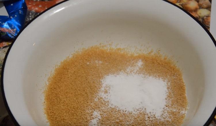 Mix sugar with vanilla sugar.