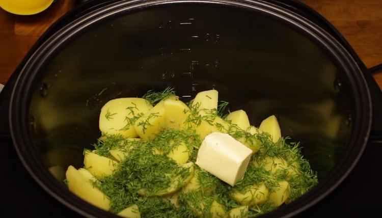 When the potatoes are ready, add oil and chopped dill to it.