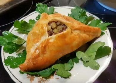 Tatarske pite kuhamo kod kuće prema receptu korak po korak sa fotografijom.