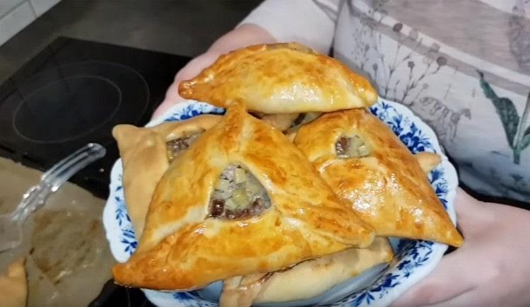 Evo takvih ukusnih tatarskih pita koje imamo.