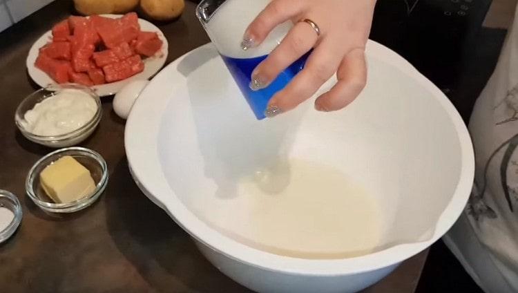 Pour kefir into a bowl.