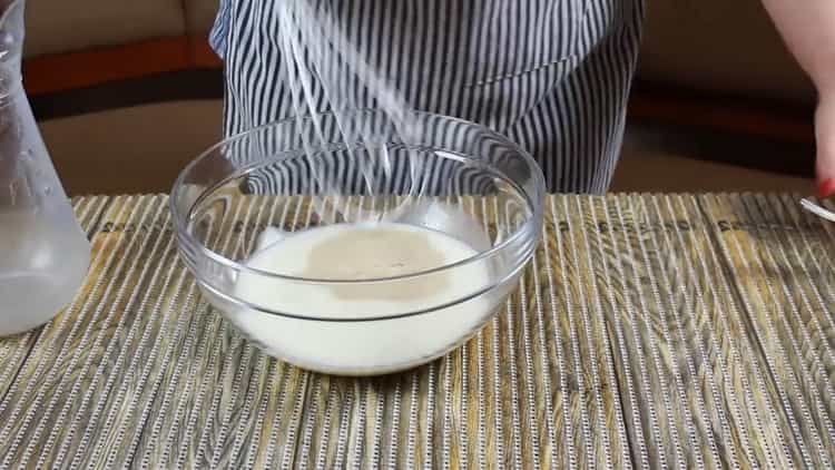 Para preparar la masa de tarta de queso, prepare los ingredientes.