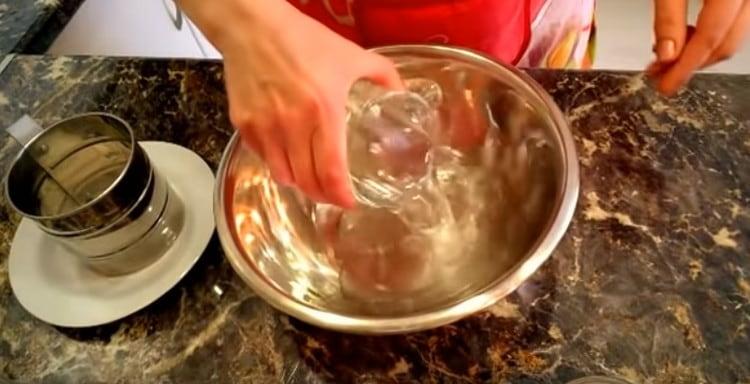 Pour water into a bowl.