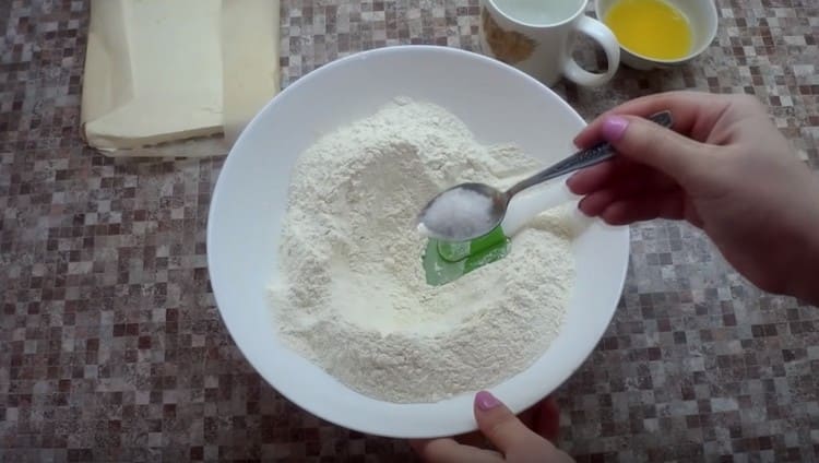 Add salt to the flour.