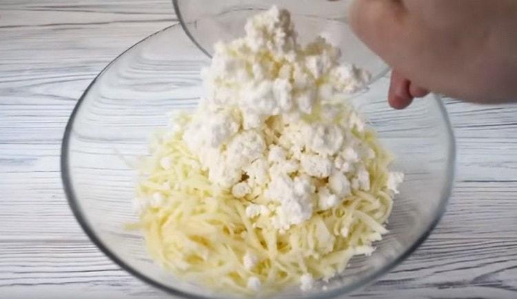 Mix the cheeses to make the filling.