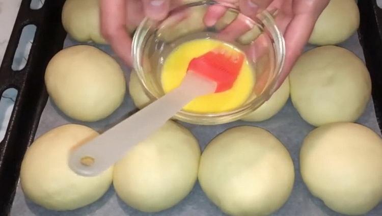 butter boiled condensed milk buns