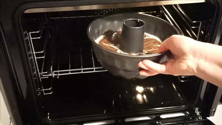 To bake a quick cupcake, bake in the oven