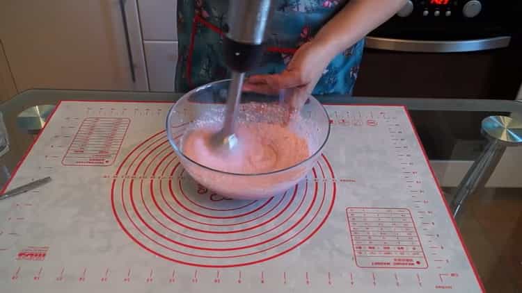 Pour mélanger les gâteaux au fromage, mélanger les ingrédients