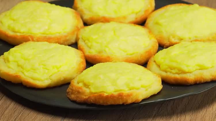 cheesecakes with potatoes ready