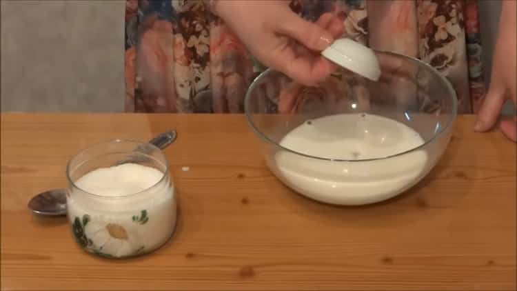 To make cheesecakes in the oven, prepare the ingredients