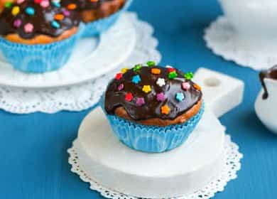 Glaçage au chocolat pour les petits gâteaux recette par étape avec photo