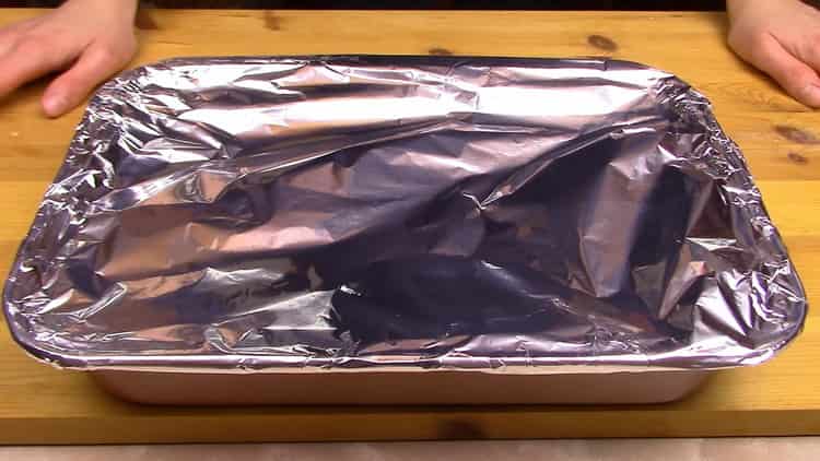 Pink salmon whole in the oven according to a step by step recipe with photo