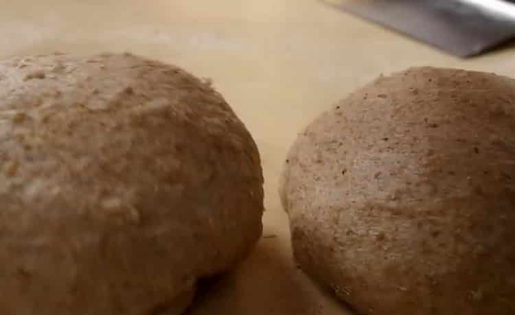 Para hacer pan de trigo sarraceno en el horno, deje reposar la masa