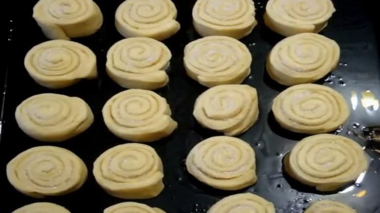To make homemade buns, place the buns on a baking sheet