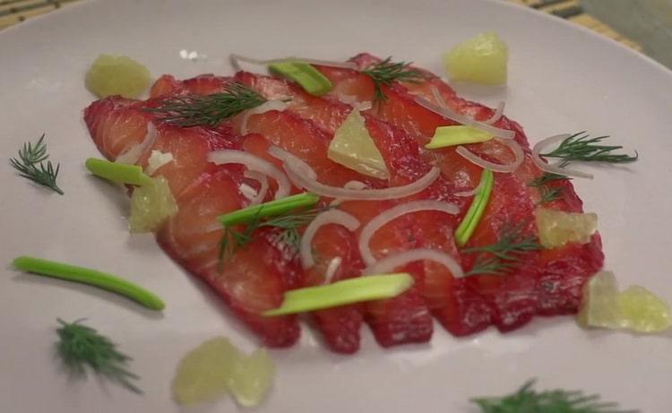 Carpaccio de salmón rosado: sorprende a tus seres queridos y amigos