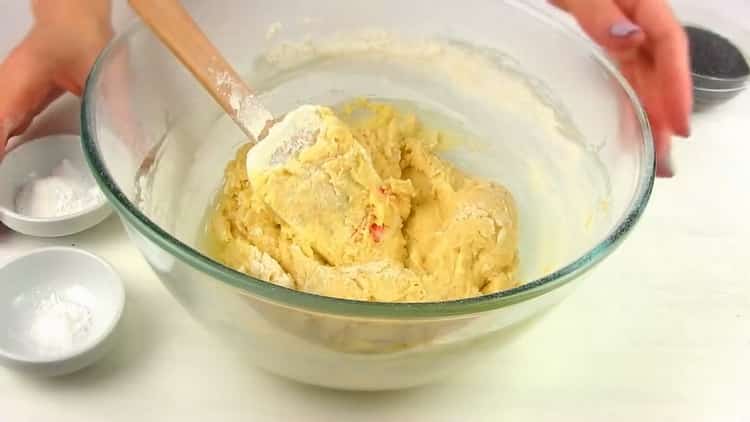 Make a dough to make a poppy seed cake