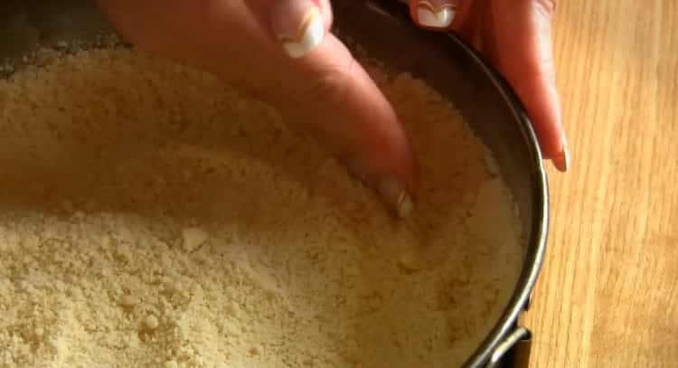 Para preparar un pastel de queso real, prepare la base