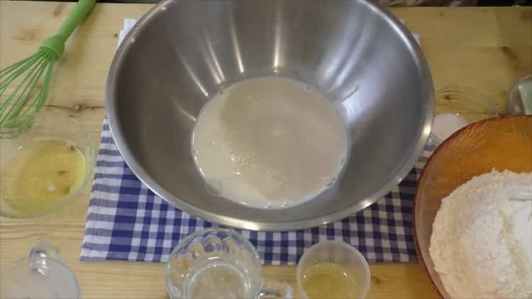 For the preparation of croissants with condensed milk, prepare the ingredients