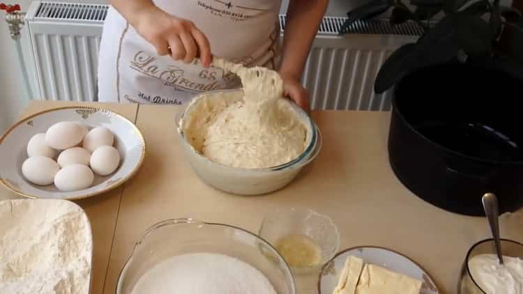 Pour faire un gâteau, mélangez les ingrédients