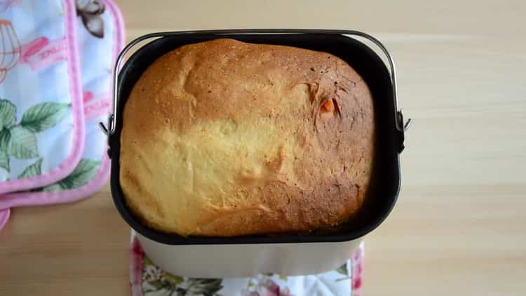 To make a cake, turn on the bread maker