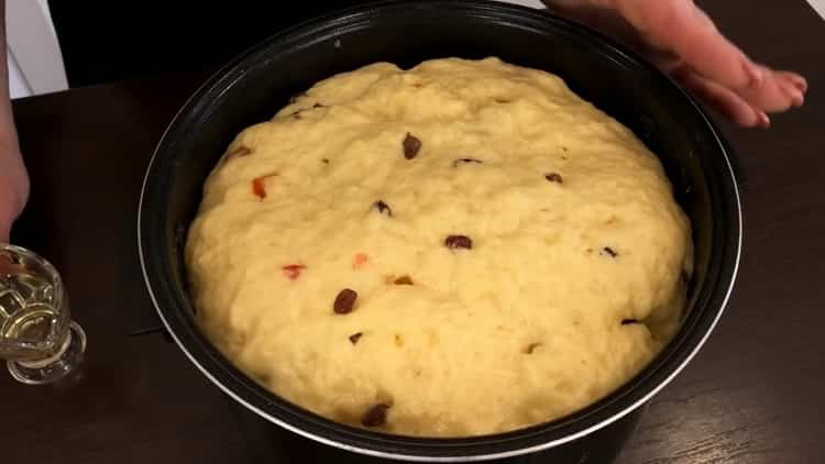 To prepare the cake in the slow cooker, set the desired mode
