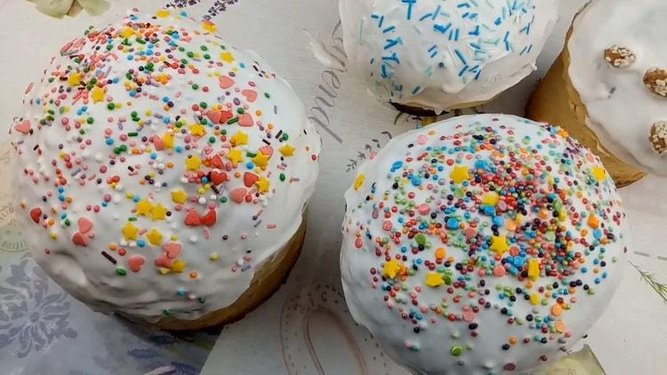 Tortas de Pascua en crema agria: cada amante tendrá éxito