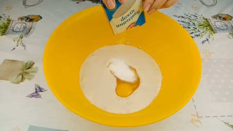 To prepare Easter cakes on sour cream, prepare the ingredients, prepare the dough