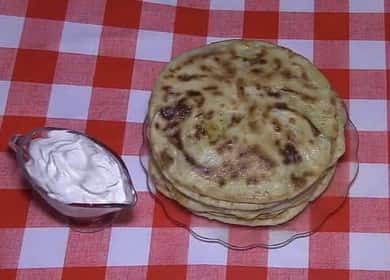 Comment apprendre à cuisiner de délicieux gâteaux avec des pommes de terre dans une casserole