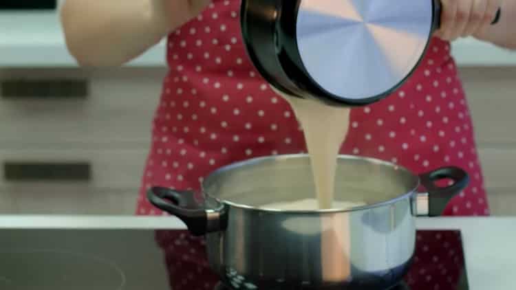 Para la pasta mezclar los ingredientes.