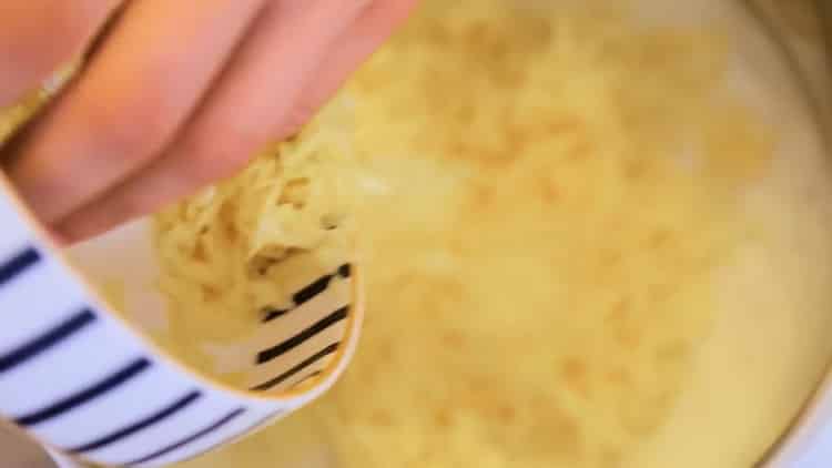 Agregue queso para hacer pasta