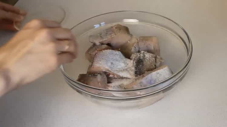 To prepare pollock, prepare spices and salt