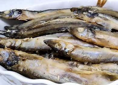 Delicious capelin in the oven with a crust - very simple and fast