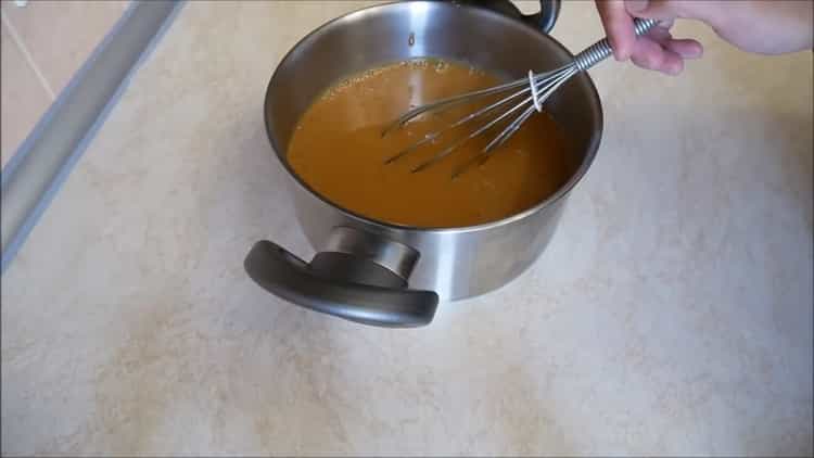 Relleno de rollo de oblea según una receta paso a paso con foto