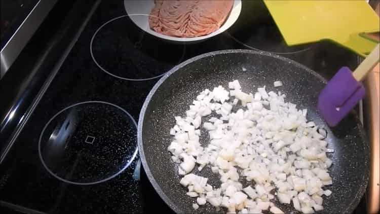 To make meat patties in the oven, pass the onions