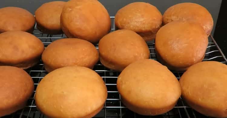 Para preparar las donas rellenas, prepare los ingredientes.