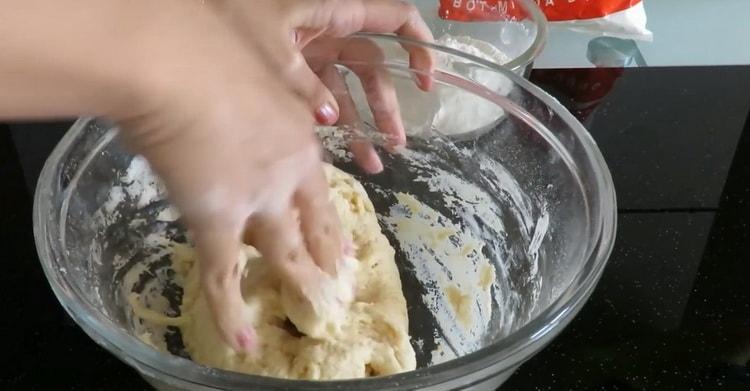 Pour préparer les beignets farcis, préparez les ingrédients