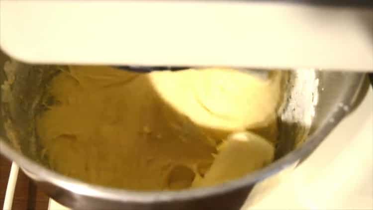 Ajouter le beurre pour faire des petits pains