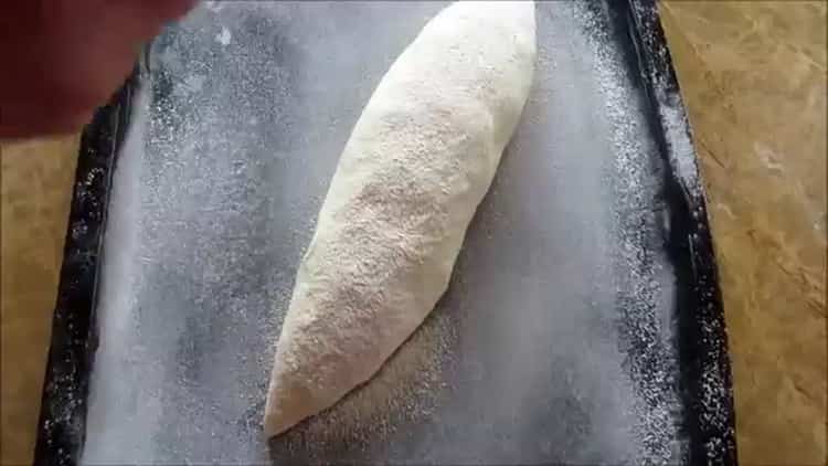 Selon la recette, cuire le pain blanc au four, préchauffer le four