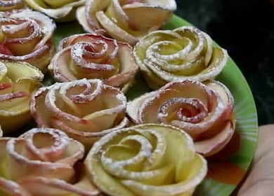 Roses de pâte feuilletée avec des pommes - biscuits savoureux et très savoureux