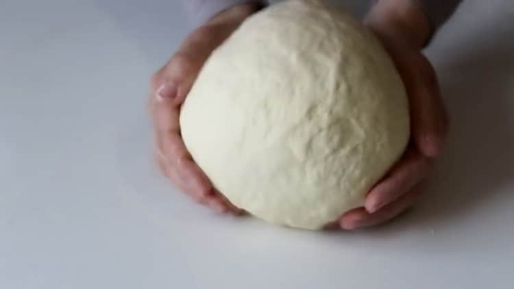 To prepare the cream tubes, prepare the dough
